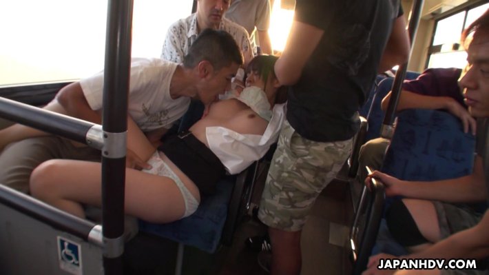 В автобусе порно