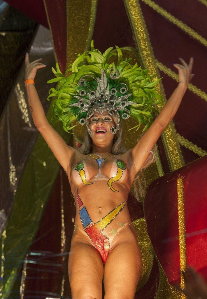 Голые бразильянки brazilian carnival