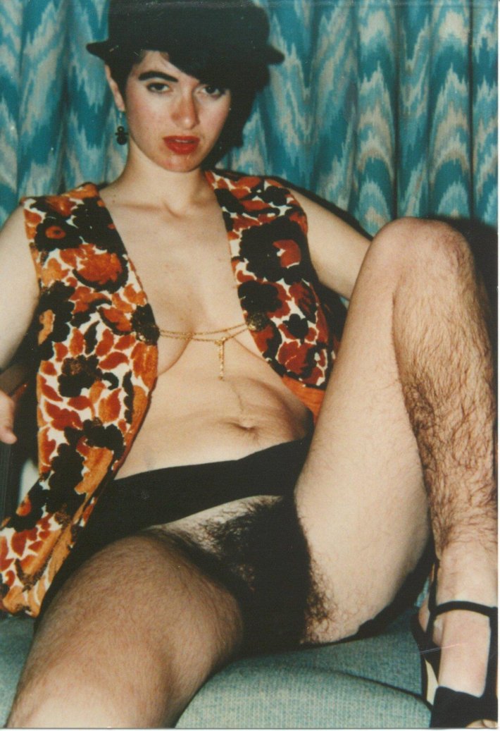 Волосатая баба