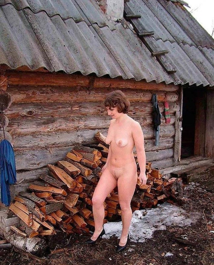 Голышом в деревне