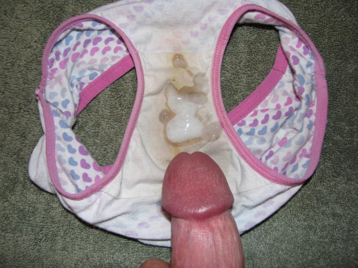 Реалистичный эротический cum on panties