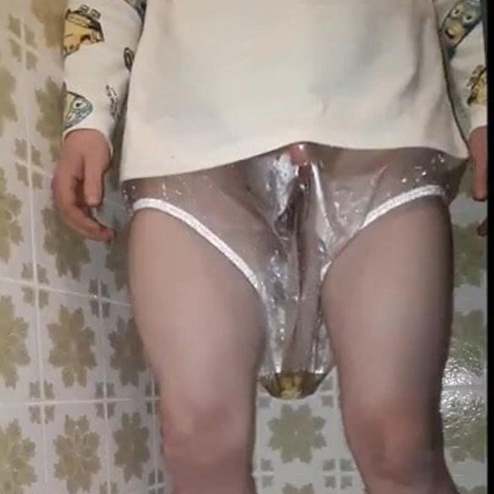 Латексные трусы