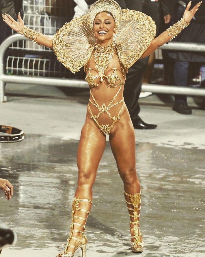 Sabrina sato бразилия