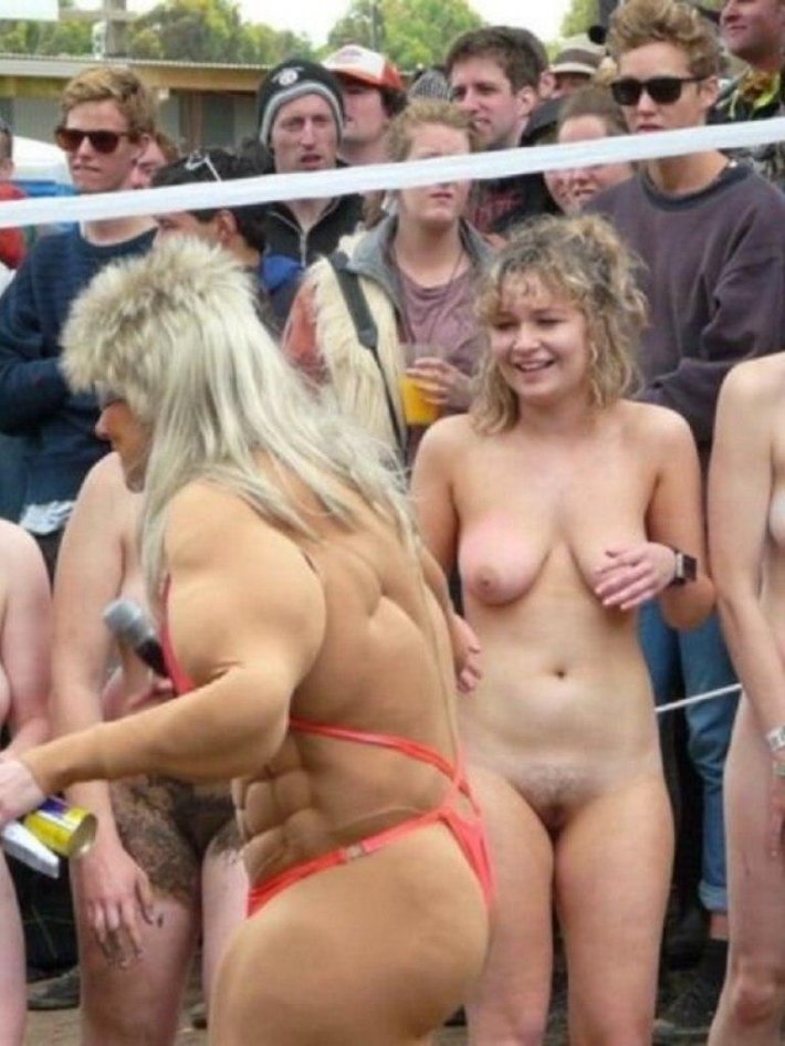 Фестиваль голых