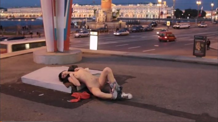 Порно на красной площади