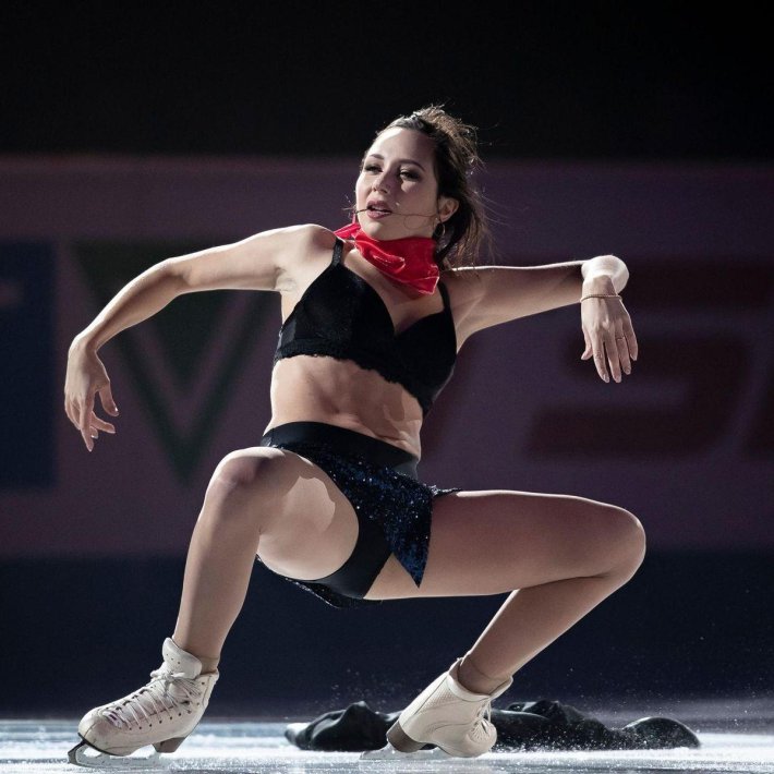 Туктамышева фигуристка