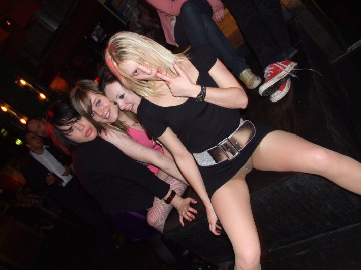 Пьяна девушка