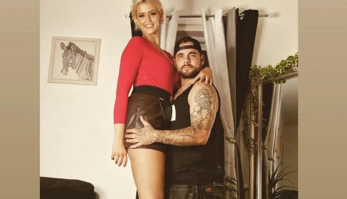 Высокая женщина