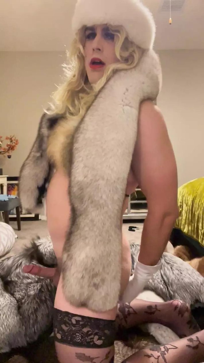 Fur coat sex