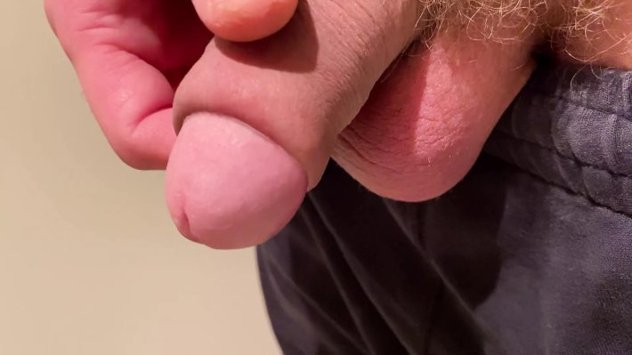 Реалистичный пенис с крайней плотью