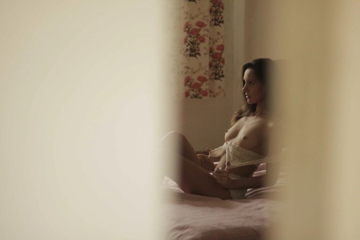 Наташа Артамонова голая