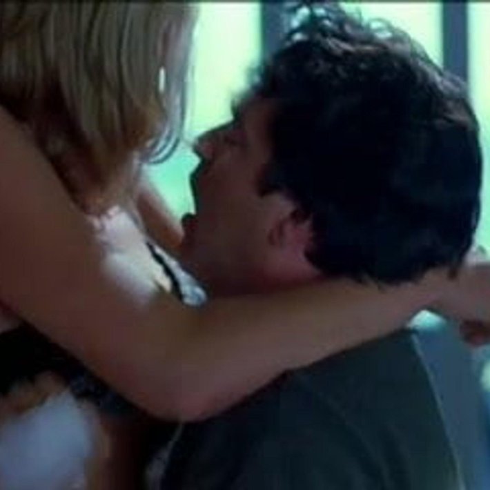 Natasha Henstridge 2000
