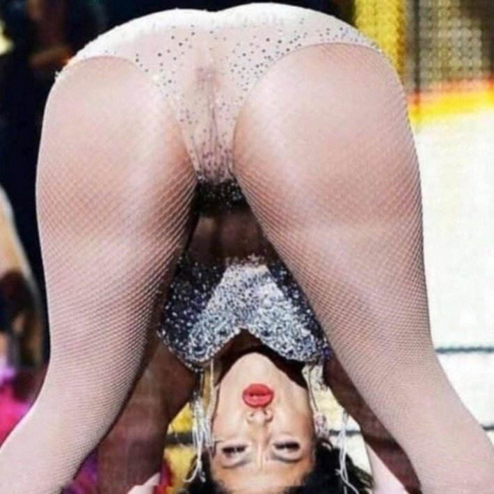 Дженнифер лопес увеличила ягодицы