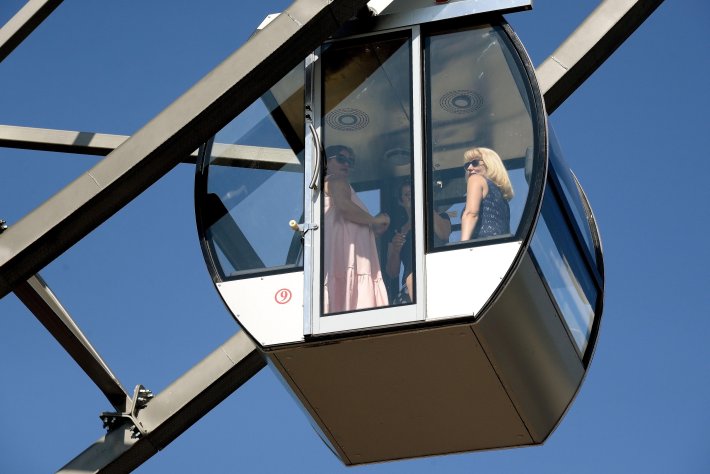 Кабинка колеса обозрения