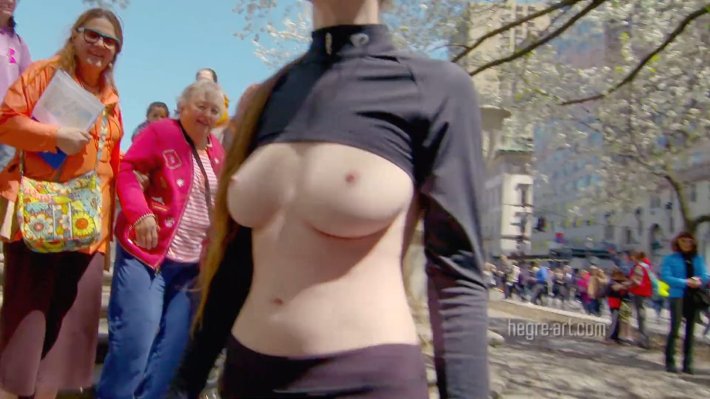 Le portail Dublin - New York сиськи