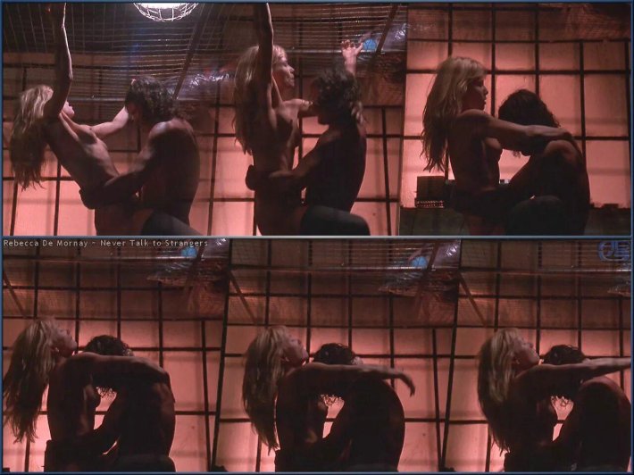 Rebecca de Mornay голая в фильме незнакомец