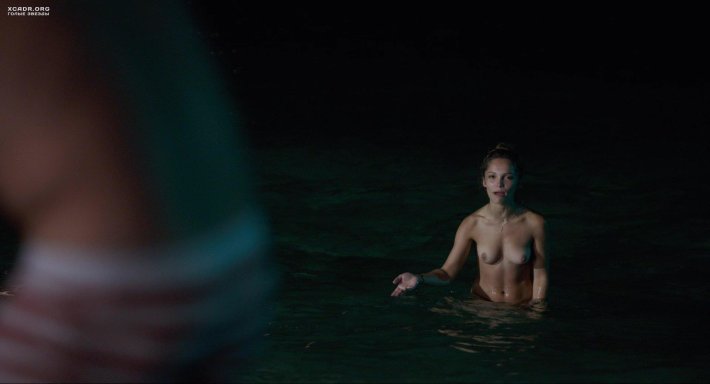 Этот неловкий момент голая лола ле ланн