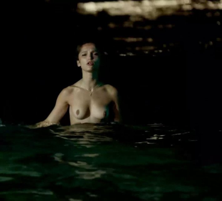 Алис Исааз Лола Ле Ланн