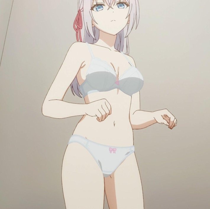 Аниме персонажи голые