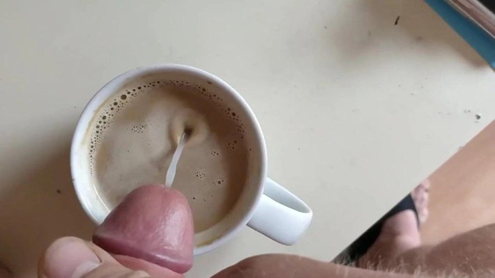 Подборка кончают в кофе