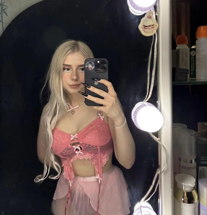 Света соллар голые сиськи