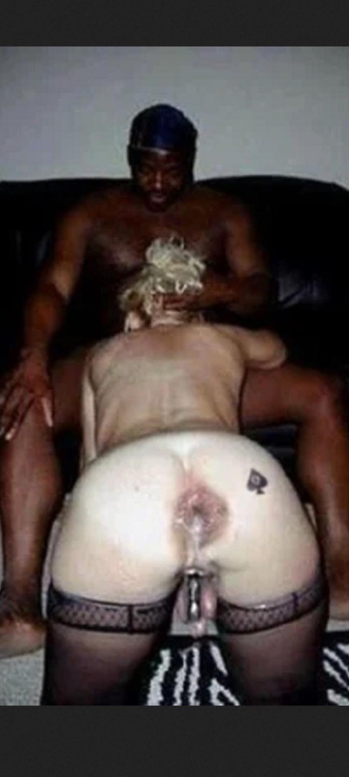 Негр с белыми девушками анал