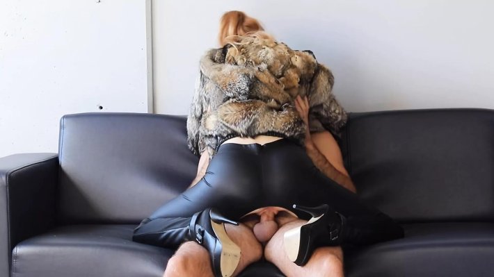 Кожаные леггинсы