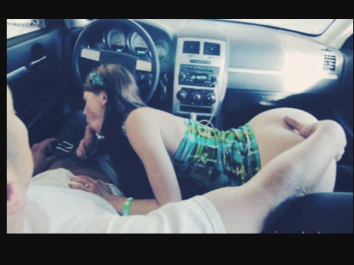 Гифки эротические в авто