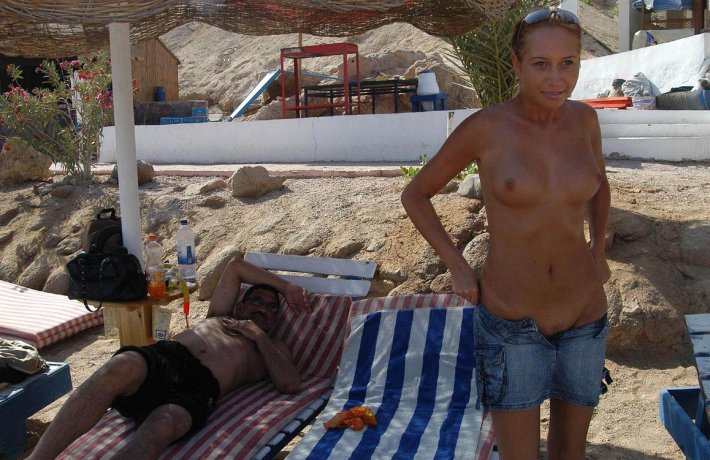 Русские девушки топлесс в Египте