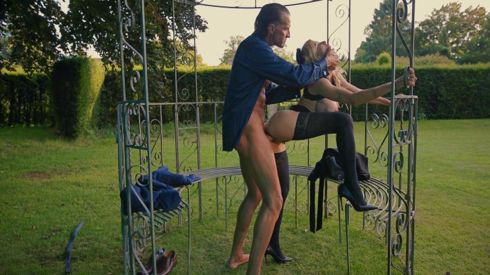 Fawx Aleksis вдова