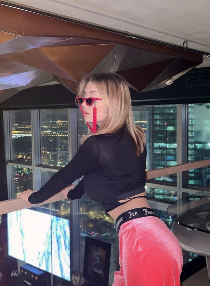 Тиктокерша алёна bobriha