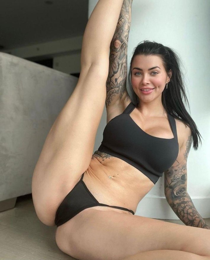 Дакота Джеймс 2020 18