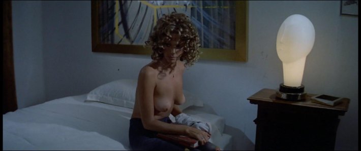 Актриса Сидни Ром голая