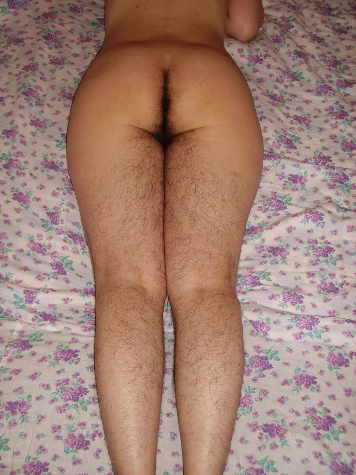 Волосатые задницы девушек