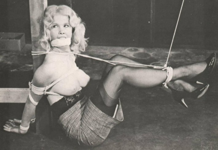 Эротический винтажный бондаж