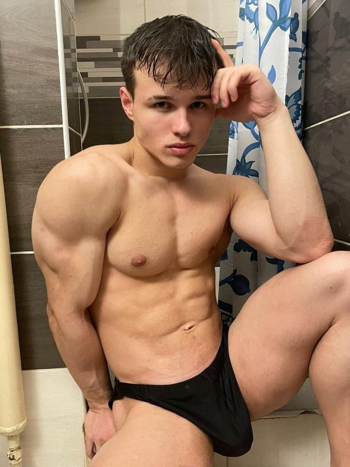 Dennis Dillon порноактер