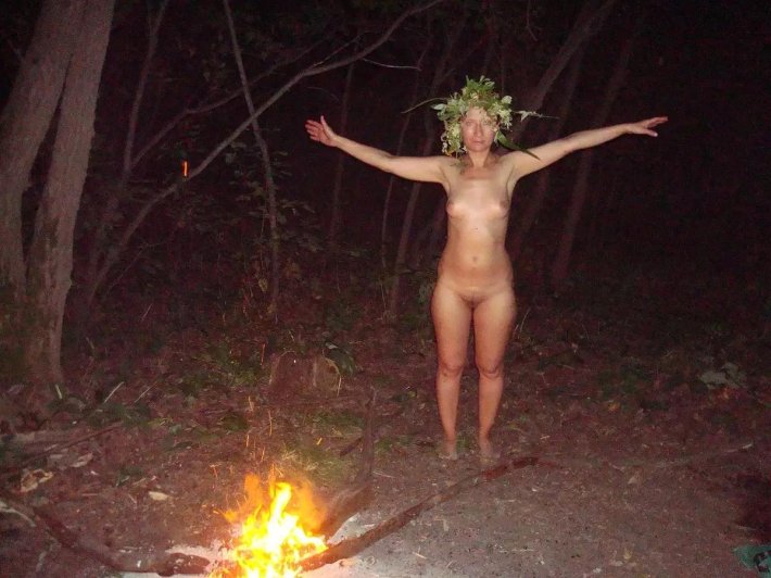 Голые женщины язычники
