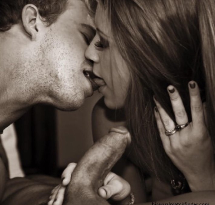 Целует жену после минета