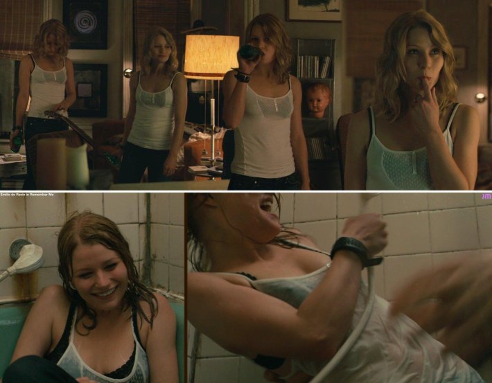 Эмили де Рэвин фото голая