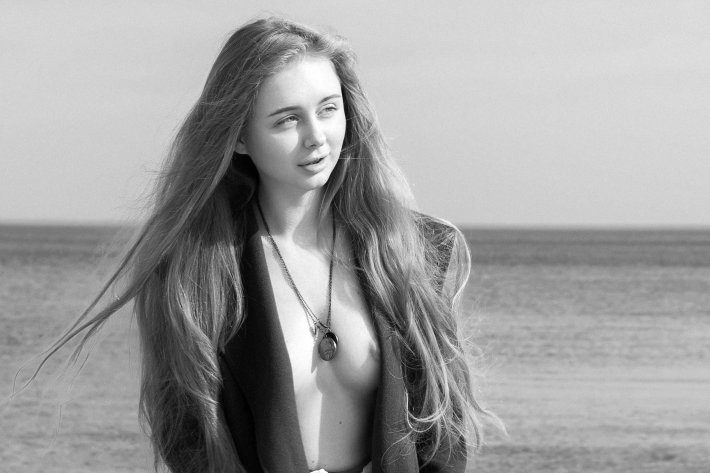 Александра Нестерова ню