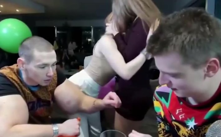 Руки базуки и Олеся