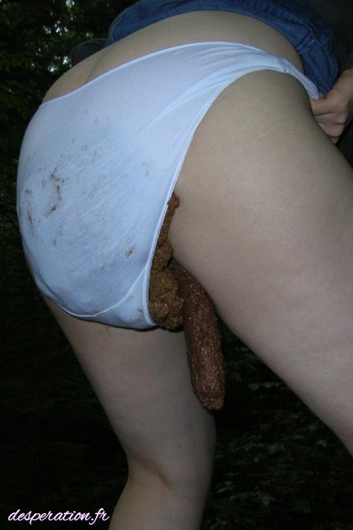 Девушки какают в трусики panty poop