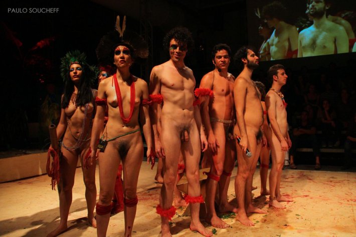 Male nude Theatre голый театр Бродвей