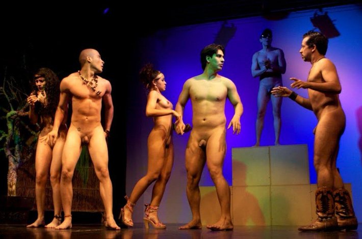 Male nude Theatre голый театр Бродвей