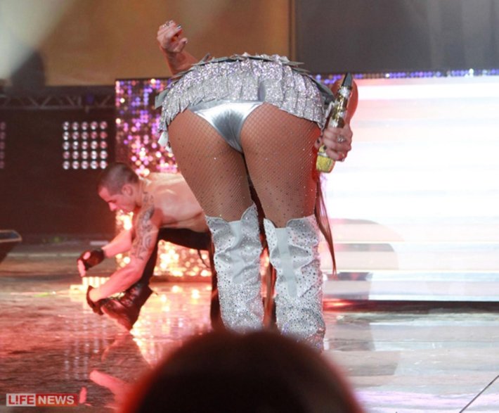 Дженнифер Лопес в трусах