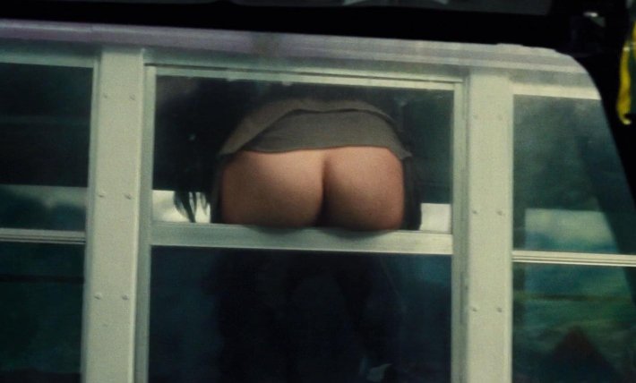 Сандра Баллок голая попа в фильме