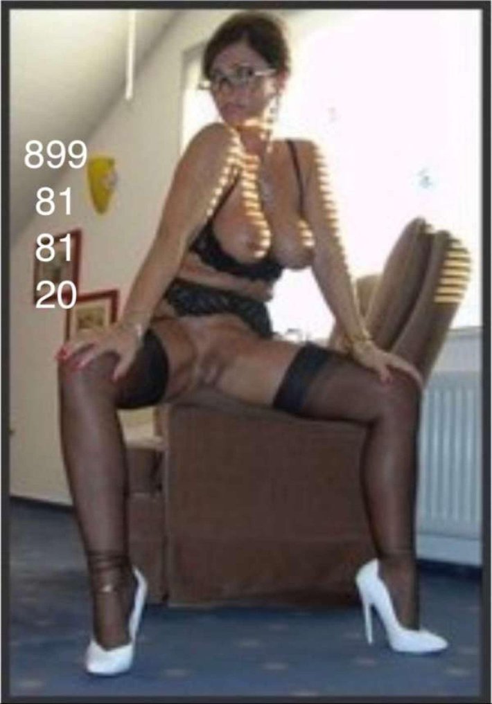 Леди Барбара нейлон tits