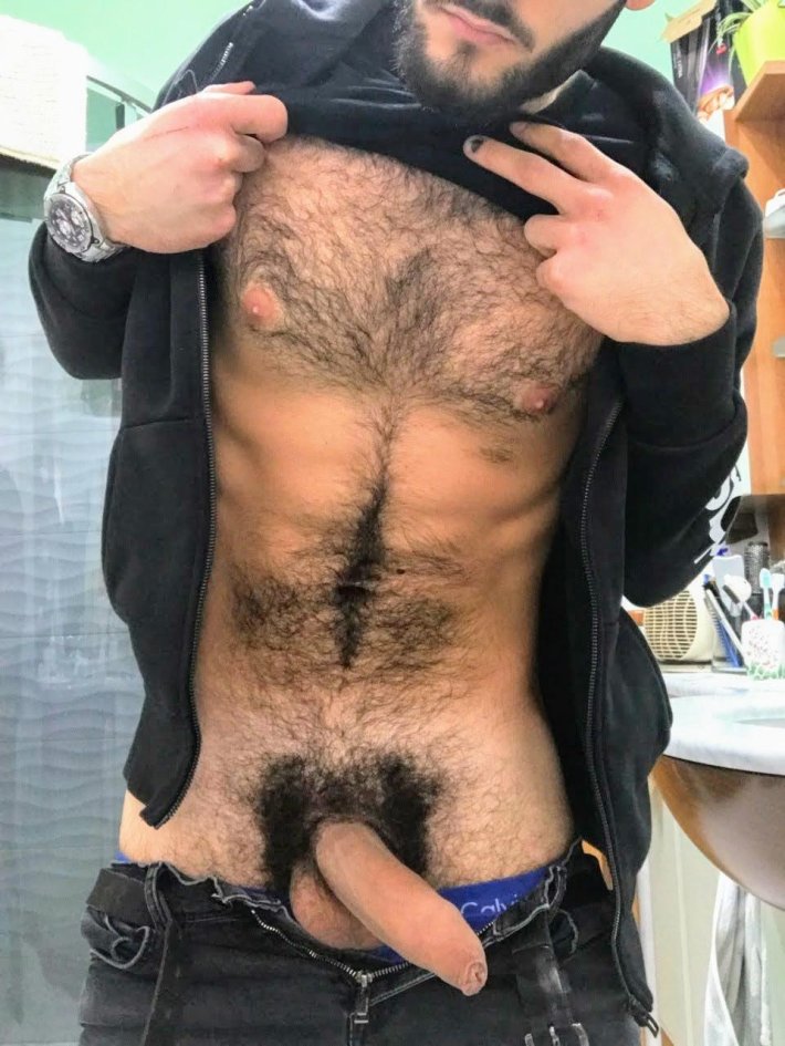 Огромный волосатый пенис