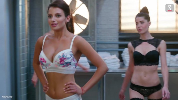 Алина Носуленко Гранд Лион горничная