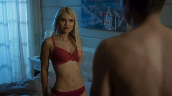 Александра Парьева в белье